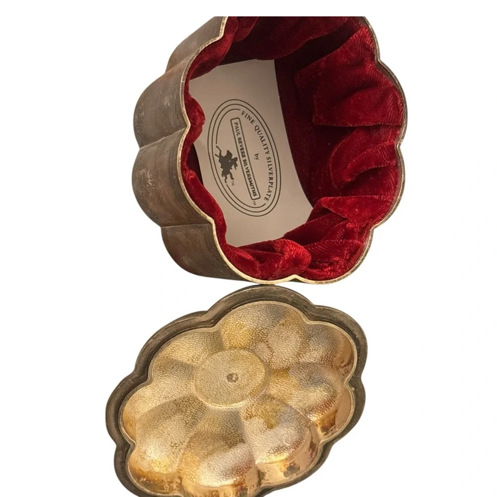 Godinger Silver Red Velvet lining Jewelry Box - Picture 2 of 5